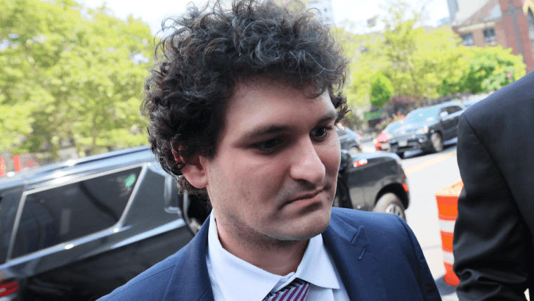 FTX Gets Hollywood Treatment With Julia Garner as Caroline Ellison in Netflix Series