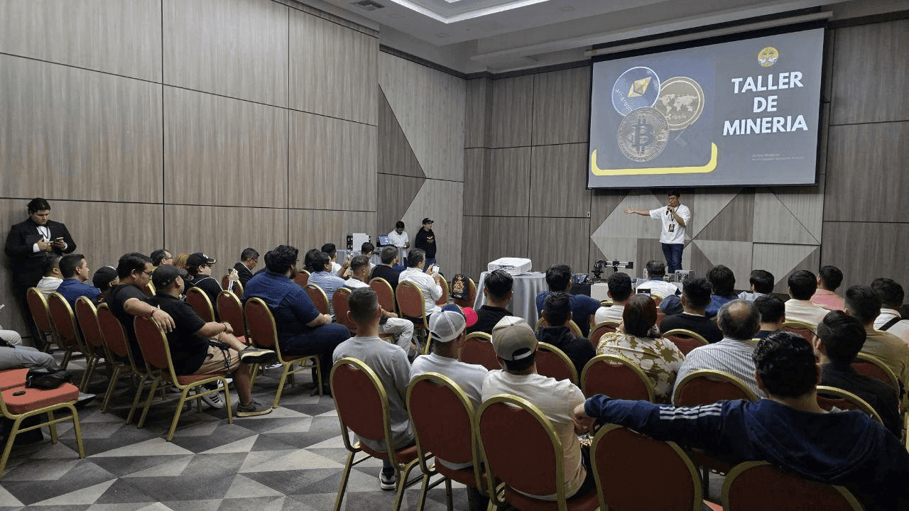 Guayaquil Makes History With the First Bitcoin Mining Event in Ecuador