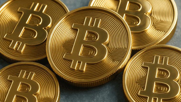 Bitcoin Precio Vigilar: Capitalización de Mercado de $2.21 Trillones Impulsa el Ímpetu