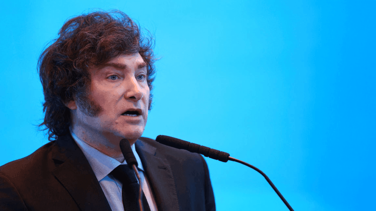 Argentinský soudce nařizuje finanční odhalení prezidenta Milei v případě podvodu LIBRA