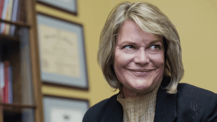 Trump popiera dążenie senatora do gromadzenia rezerw Bitcoin przez USA