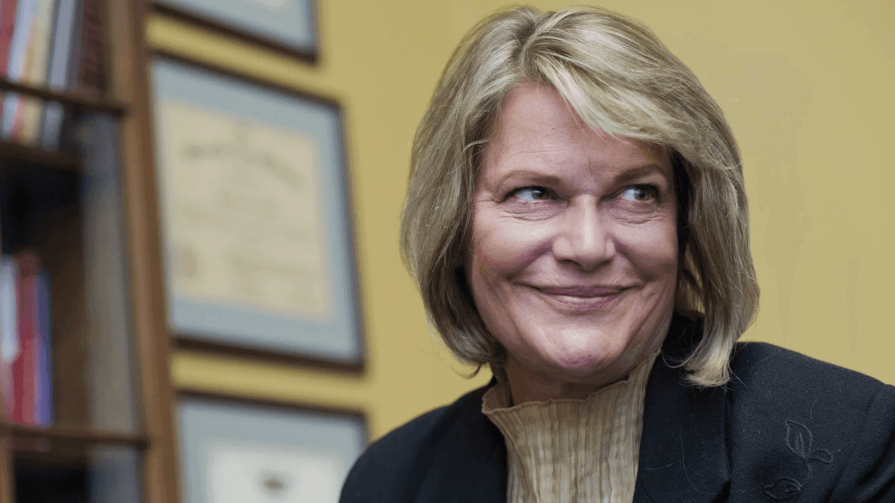 Trump Endorses Senator’s Push for US to Amass Bitcoin Reserves