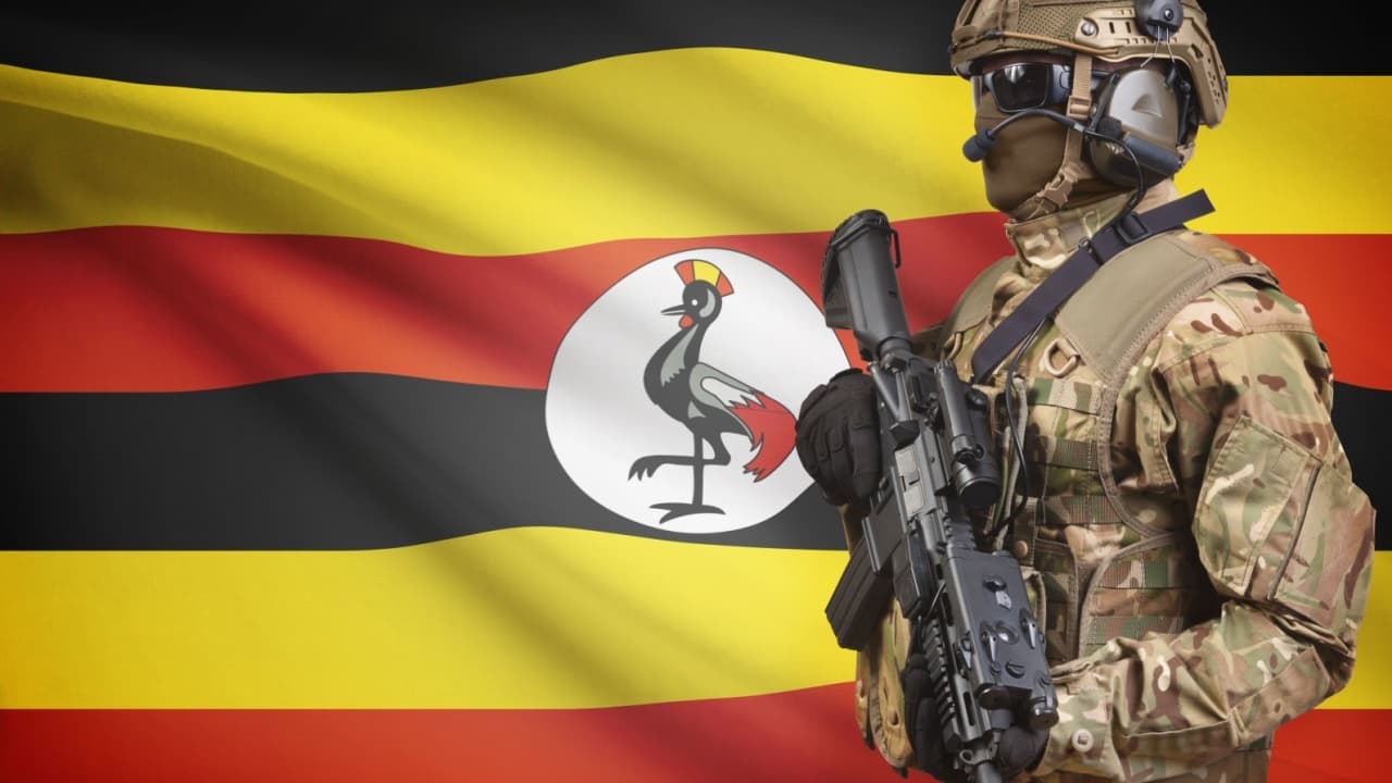 Rastro de Cripto Robado: Policía de Uganda Arresta a Sospechoso en el Rapto de Educador de Blockchain