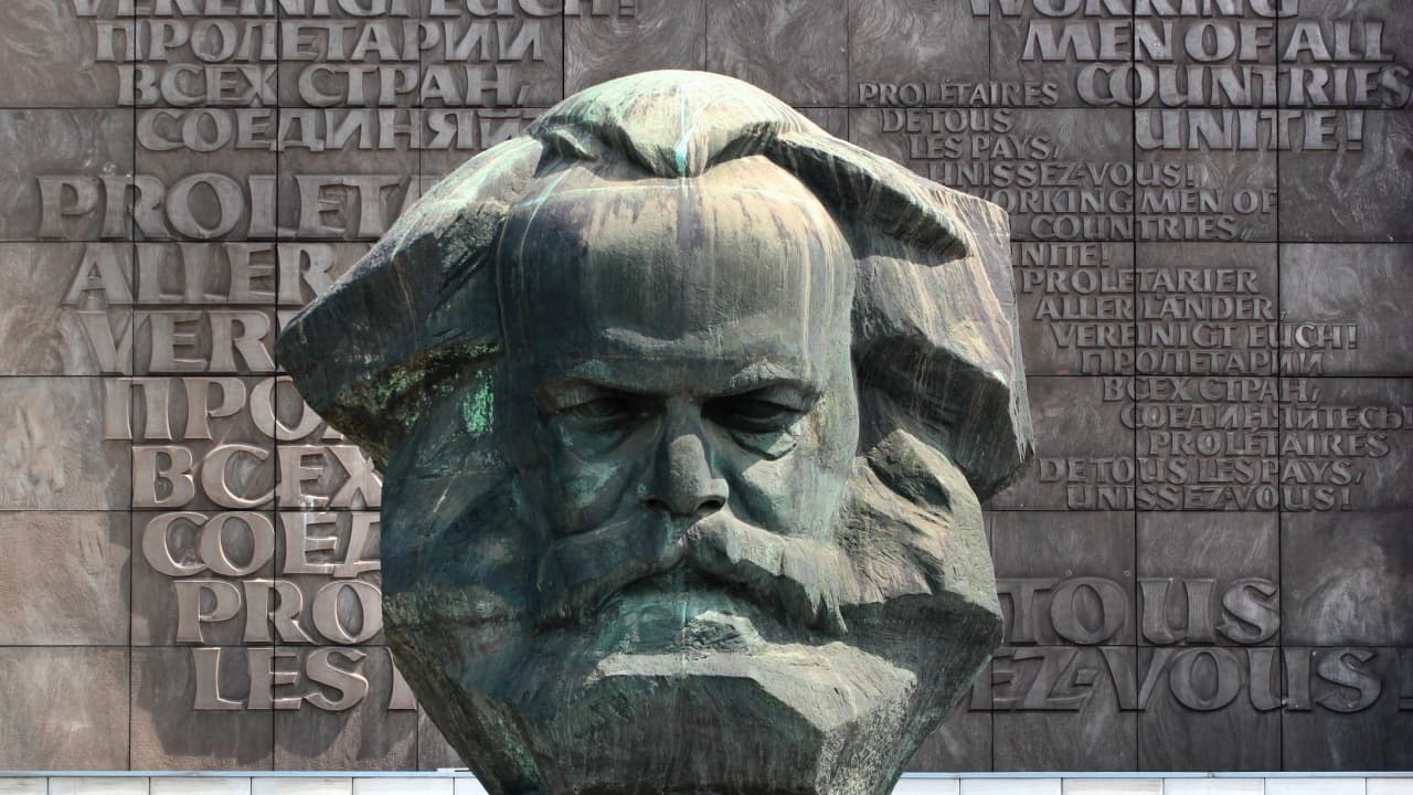 Marxisme? ECB-økonomer foreslår å styre detaljhandelens besparelser til kapitalmarkeder