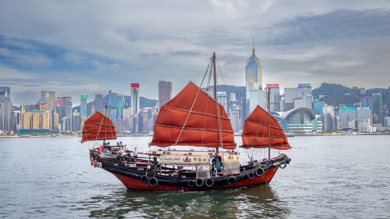 Hong Kong introdurrà il trading di derivati cripto per investitori professionali