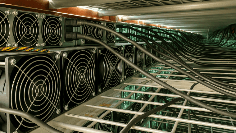 Bitcoin Miner Riot odnotowuje 139% roczny wzrost dziennej produkcji BTC