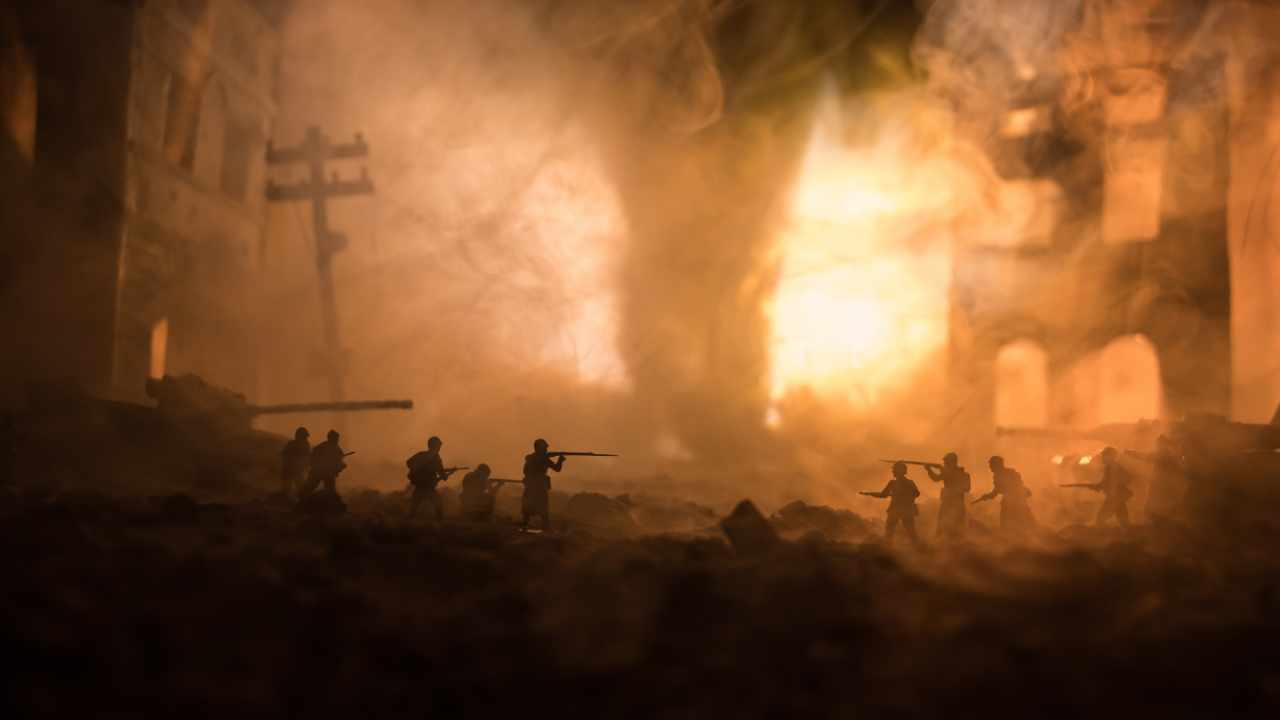 Robert Kiyosaki Declara que la Guerra Civil Ha Comenzado—Advierte de un Verano Violento