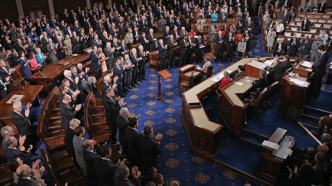 众议院投票推进GENIUS稳定币法案，加密市场结构法案