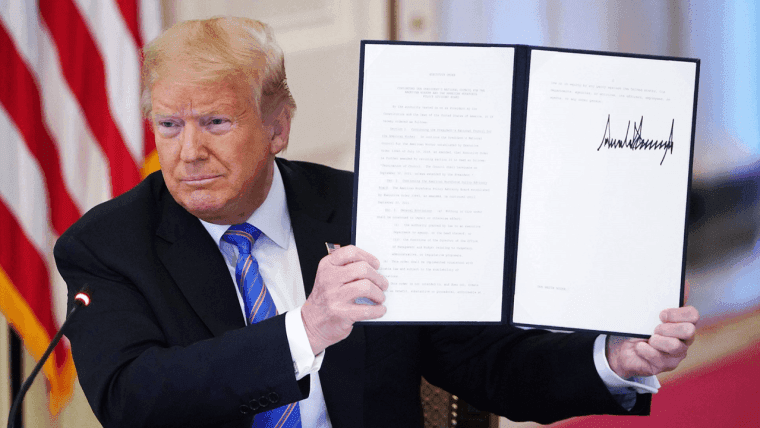 Trump Firma la Ley GENIUS Histórica, Primera Ley de Stablecoin de EE.UU.