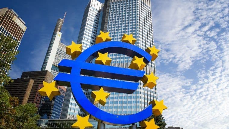 ECB अध्यक्ष क्रिस्टीन लेगार्ड ने चेतावनी दी कि स्थिर मुद्रा का अपनाना 'पैसे का निजीकरण' कर सकता है।