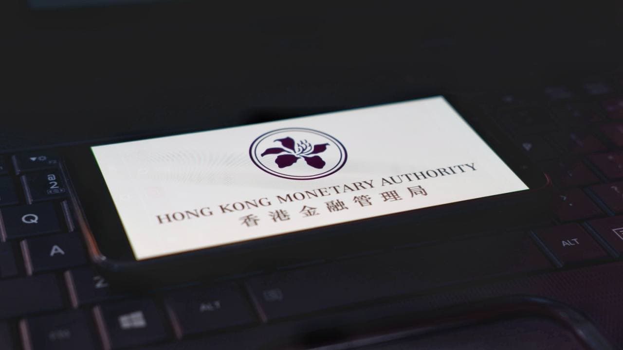 Hong Kong Monetary Authority CEO roept op tot voorzichtigheid bij de ontwikkeling van stablecoins te midden van hype