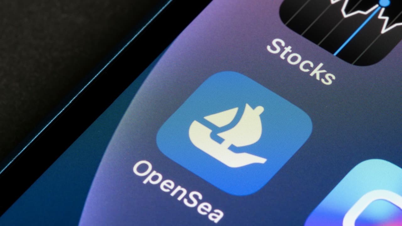 Opensea Acquiert Rally pour Améliorer l'Expérience Mobile et les Capacités de Trading de Tokens