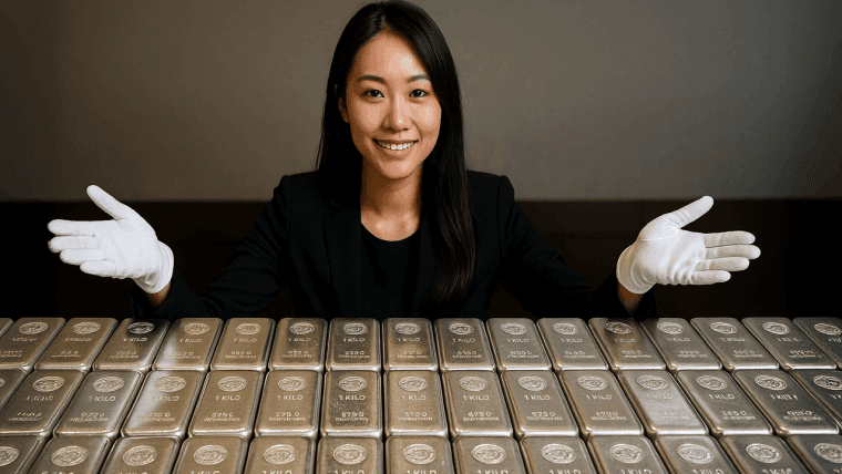 L'Argento Rimbalza a $38: Il Ritorno del Metallo Dopo 14 Anni Sta Attirando Attenzione