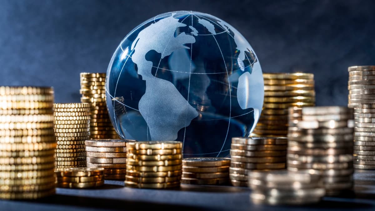 Asia’s Wealthy Investors Embrace Crypto Amid Record Gains and Clearer ...