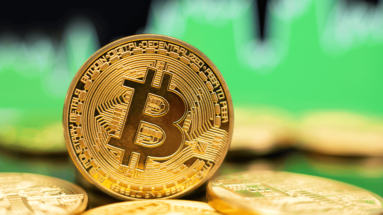 Prețul Bitcoin: BTC menține linia la $110.5K—Este iminent un raliu?