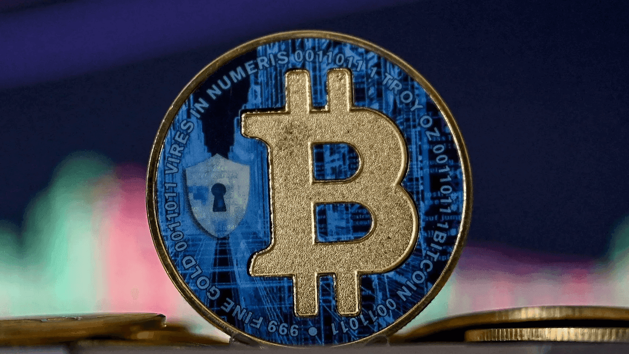 Bitcoin Prisovervåking: Avvisning fra $124K Utløser Kortvarig Bearish Utsikt