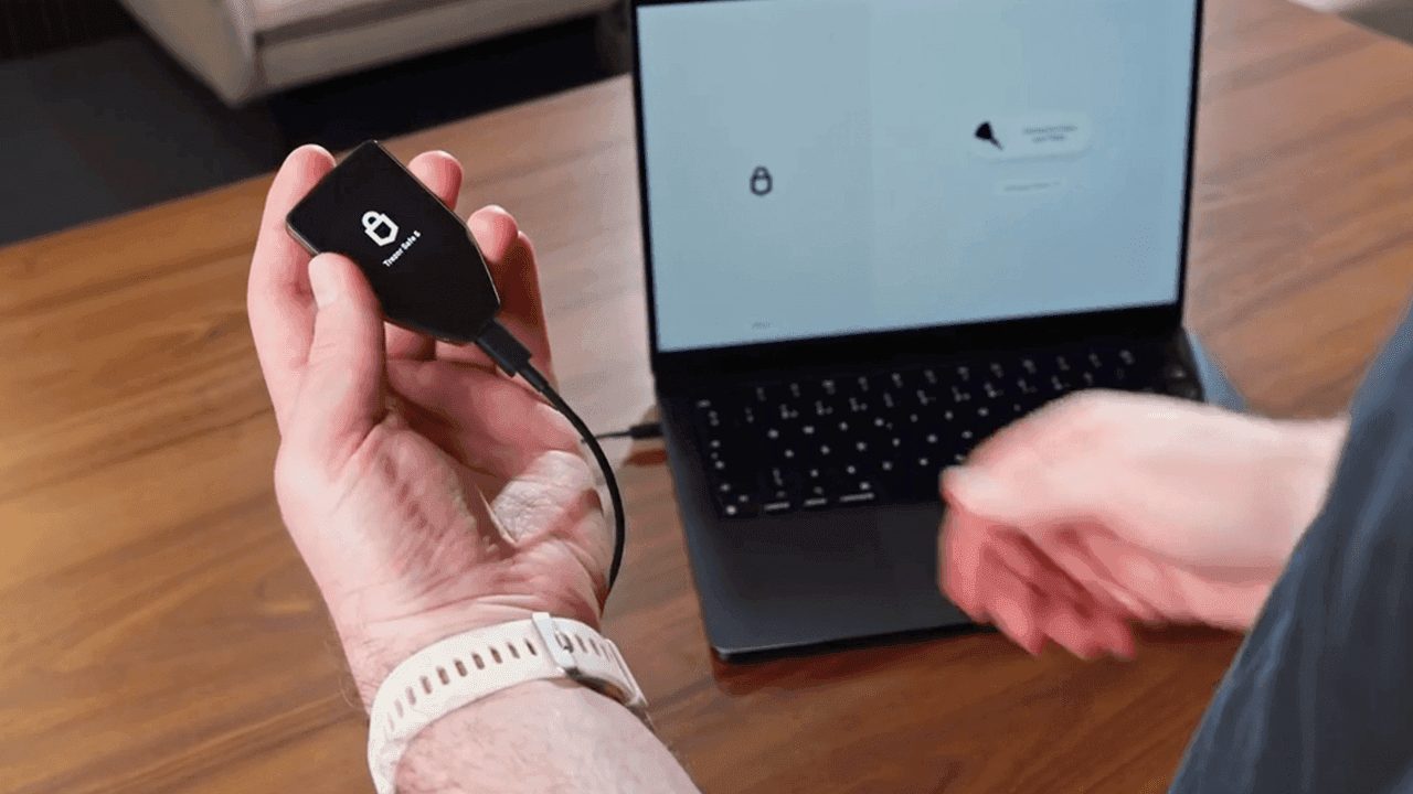 Benutzer können über die Trezor Suite eine Verbindung zu Uniswap, Aave, Opensea herstellen.