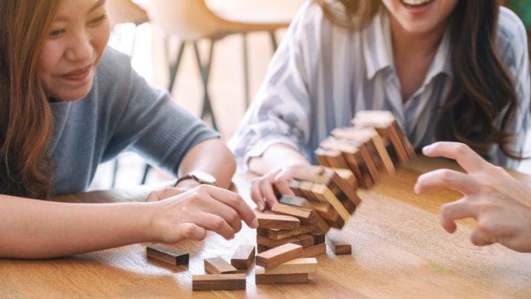 Üle 1 miljardi dollari väärtuses krüptoraha likvideerimist, kui BTC ja altcoinid kukuvad