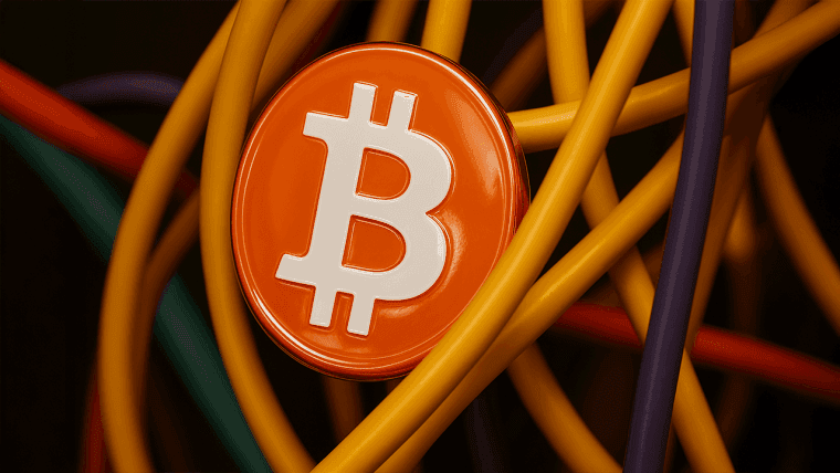 Crunch minier ? Le hashrate du Bitcoin glisse en dessous de 900 EH/s