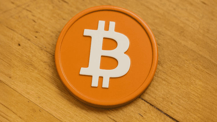 Bitcoin Fiyat İzleme: Aralık Daralırken 111 Bin Dolar Güçlü Duruyor