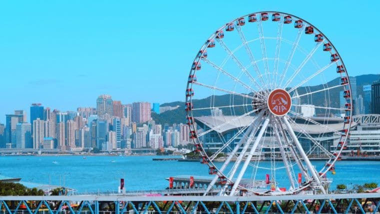 QMMM-aktier skyder i vejret med 1.730% efter annoncering af $100 millioner krypto-treasury