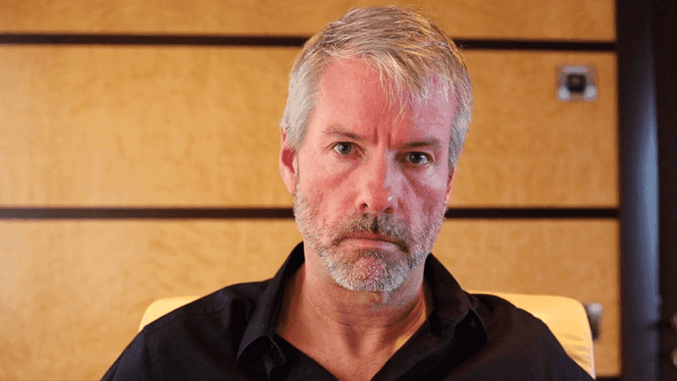 Strategická prida $449M v BTC, teraz drží 636,505 mincí