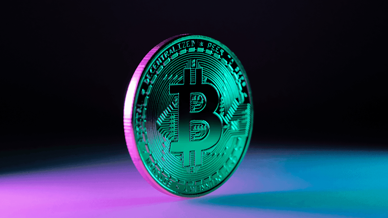 Michael Saylor ogłasza rosnącą fortunę BTC strategii — obecnie 638 tys. monet