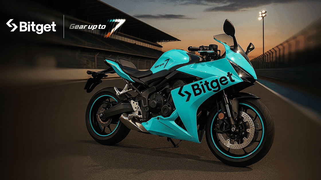 بیگت ۷ ساله شد، و «اکسچنج یونیورسال» را به عنوان نسل بعدی اکسچنج‌ها معرفی کرد