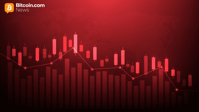 Bitcoin Dips to $118,497 Amid Renewed Trade Fears