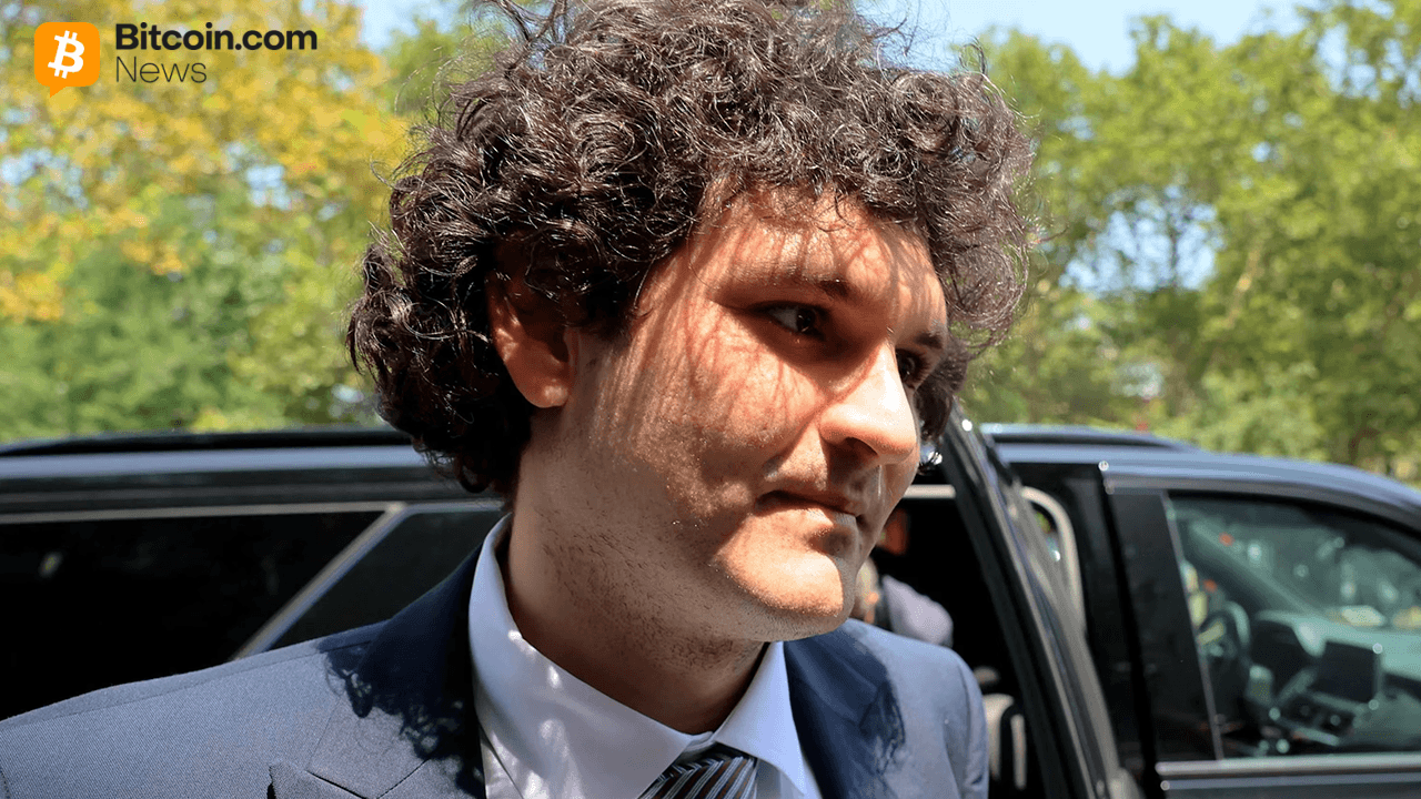 Bhain Bankman-Fried an Milleán ar Dhlíodóirí as Titim FTX, Deir Caillteanas Luach $100B