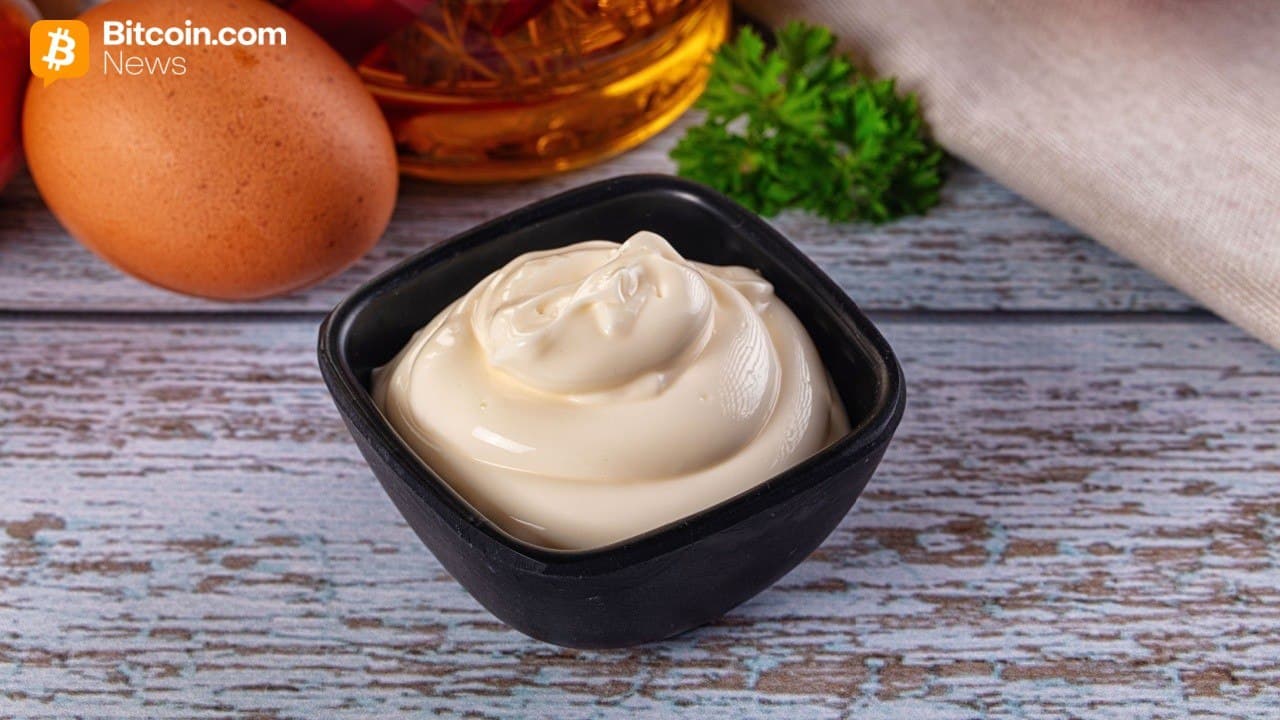 El Salvador Ostaa Dipin: Lisää Lähes 1,100 BTC Strategiseen Reserviinsä