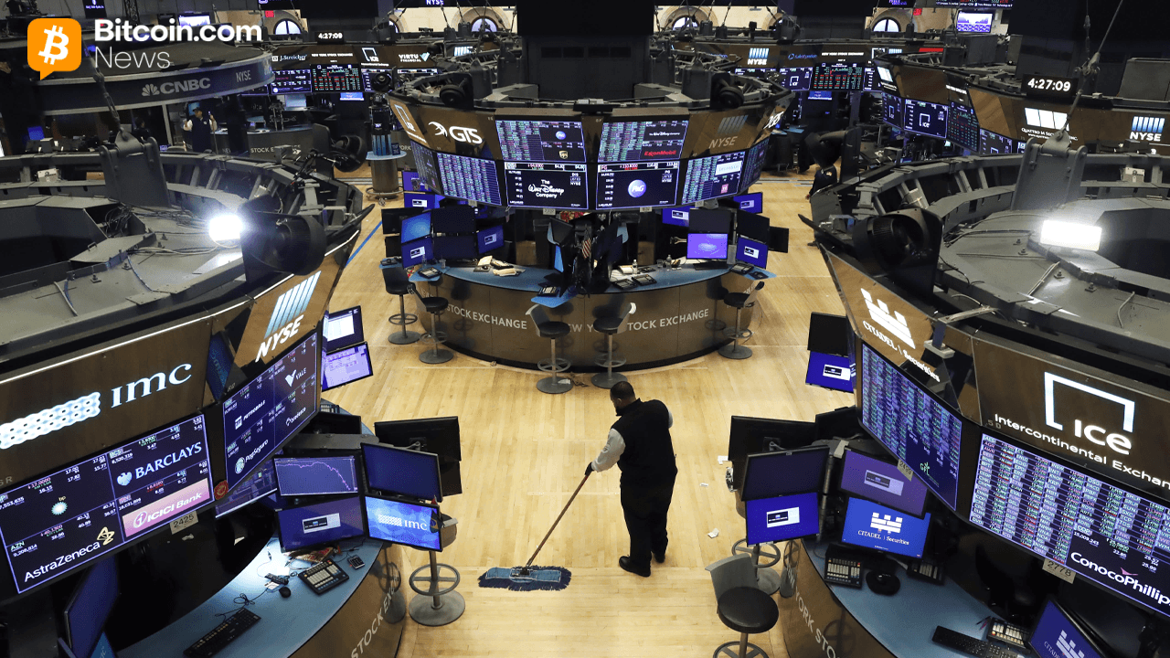 Las acciones estadounidenses caen al final de la jornada debido al aumento del precio del petróleo, las señales de la Fed y los datos del PCE.