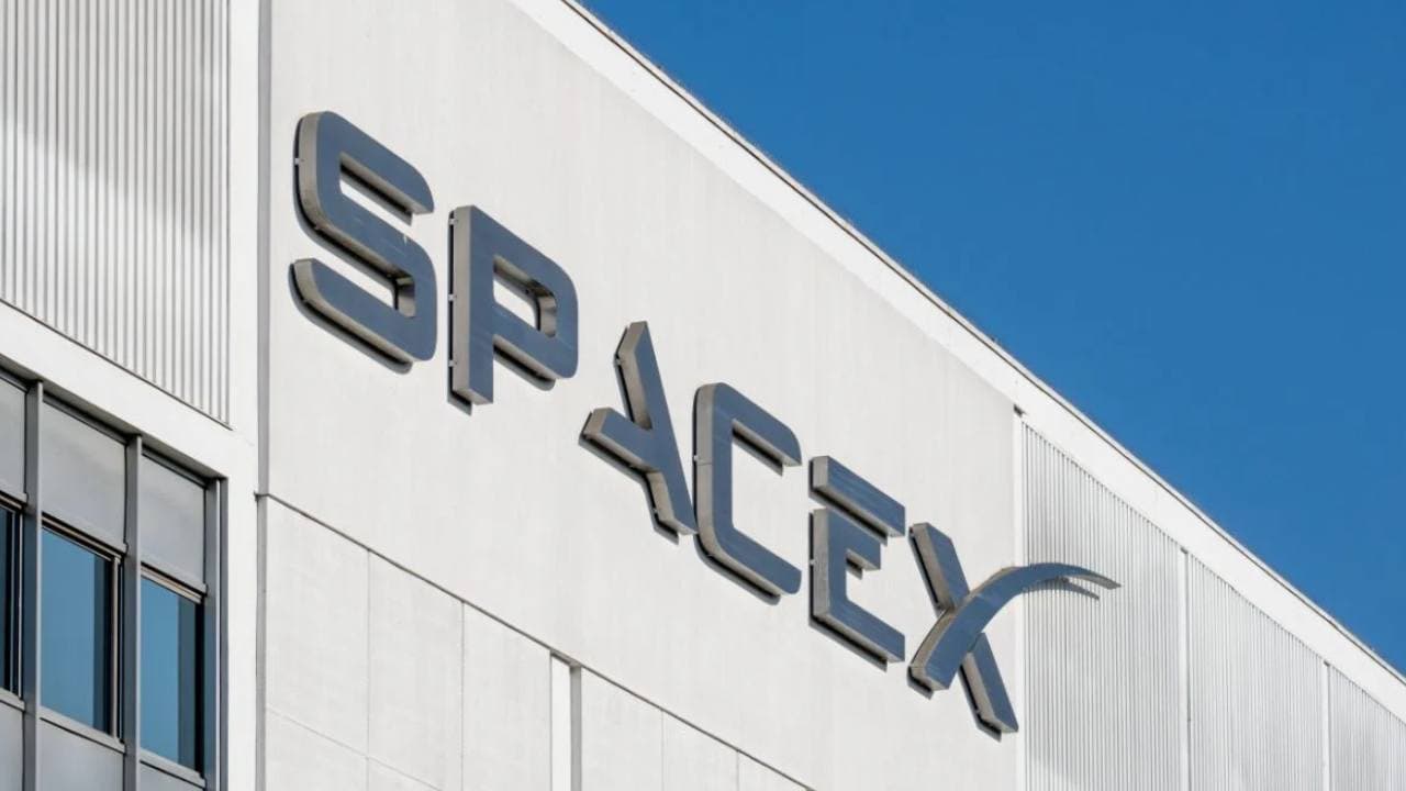 SpaceX Slide and Kimi K3 Launch Fuel Fears of AI Stock Bubble