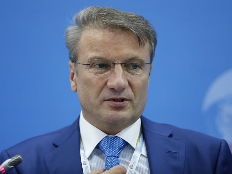 Sberbank CEO Warns Russian Gov’t: Hands Off the Blockchain!