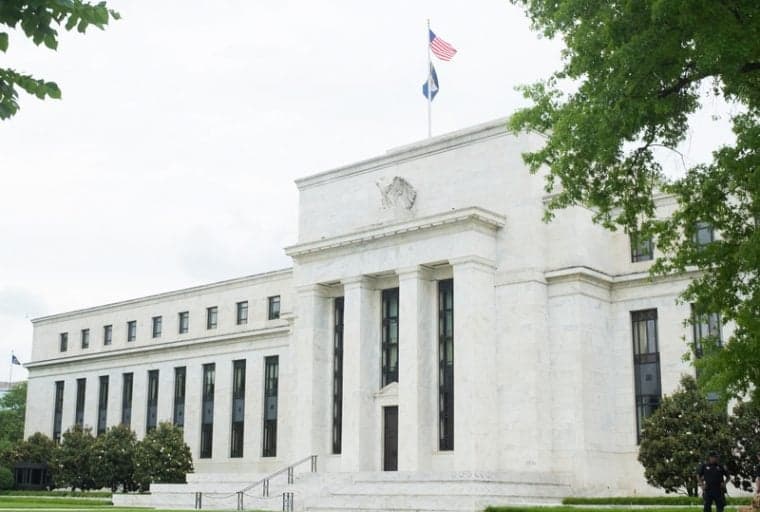 Federal Reserve Report Says Private Ledgers Better Than Open