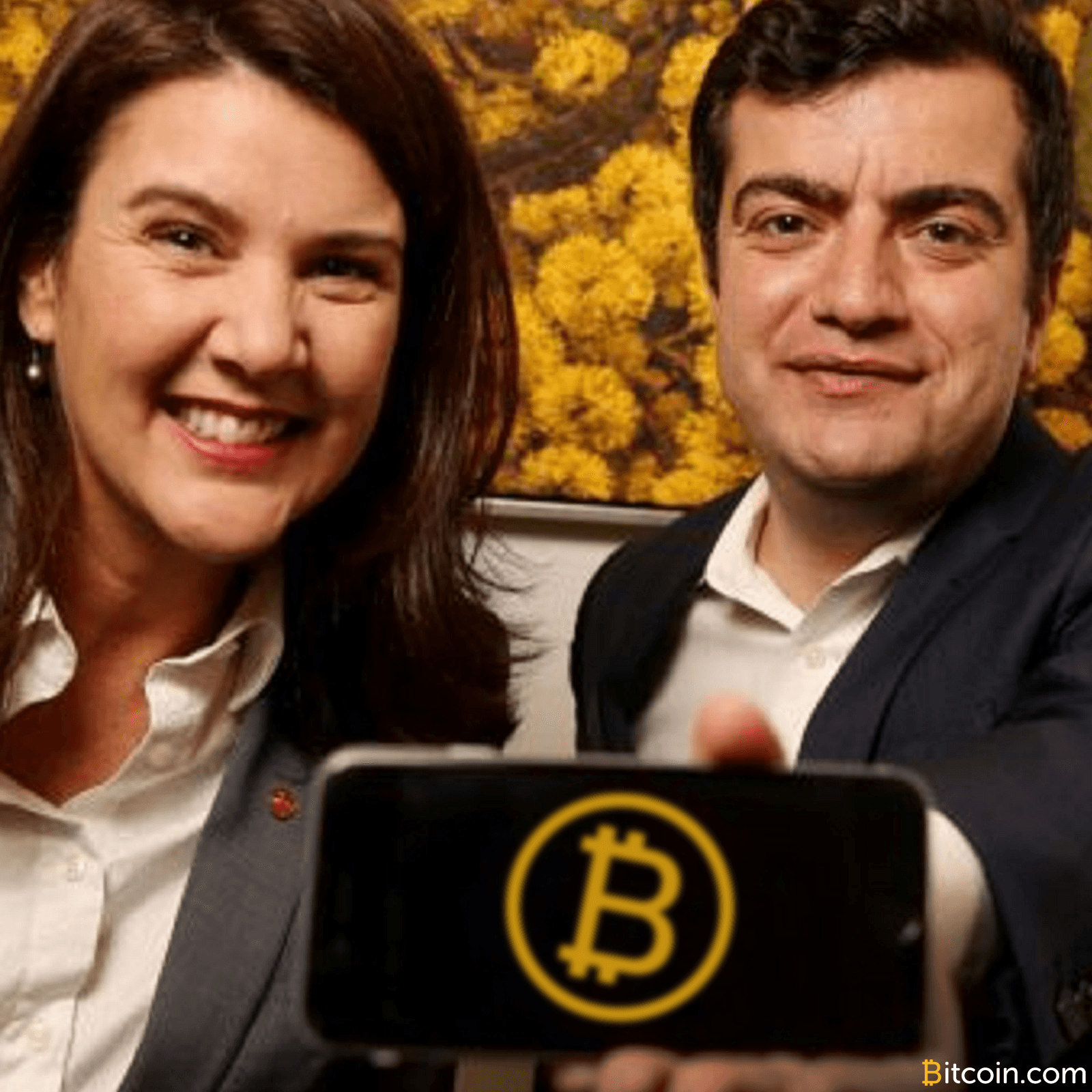 Australian Senators Push to Make Bitcoin Official Currency