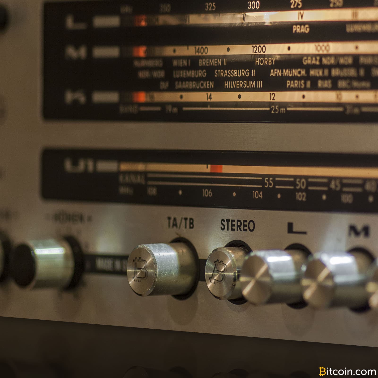 Free Talk Live's Co-Host Discusses Bitcoin Radio Ads and Accepting Bitcoin Cash