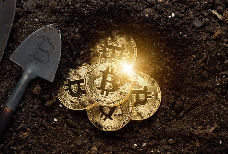 Gold Miner Pivots: Backs Blockchain Company and Starts Mining Bitcoin