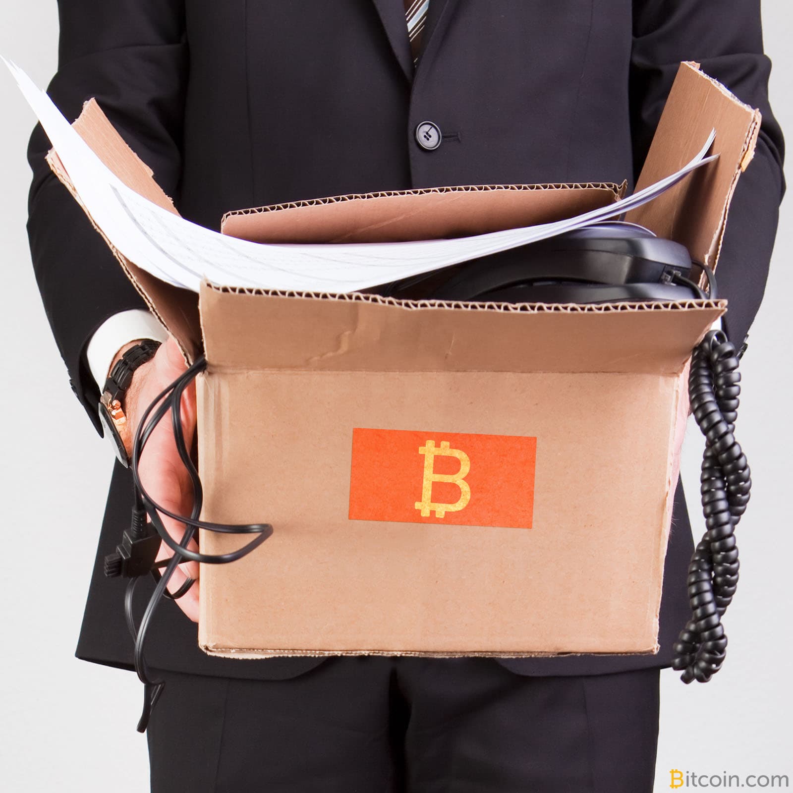 Government Head of IT Department Fired for Mining Bitcoin Using State-Owned Computers in Crimea