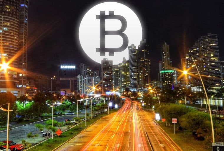 Panama City Strip Mall Merchants Embrace Bitcoin Customers