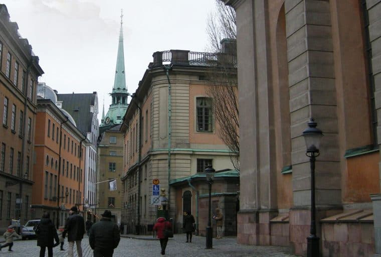 Sweden’s Largest Online Stockbroker Avanza Bank Adds Bitcoin Services