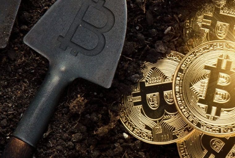 Chinese Bitcoin Miners Explore Relocating Abroad Amid Fears of Crackdown