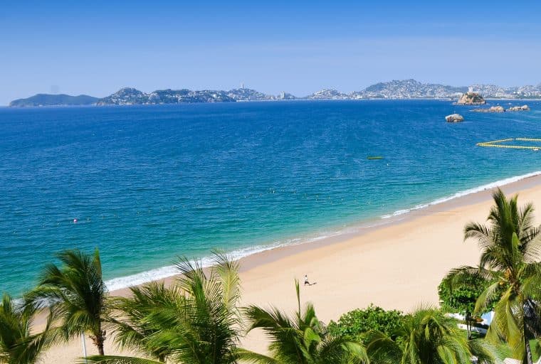 Ron Paul, Tequila, Sun, Fun, and Crypto Coming up at Anarchapulco 2018