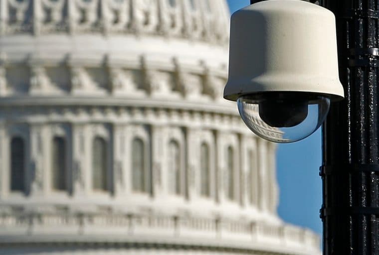 Crypto Community Fears Passage of the CLOUD Act