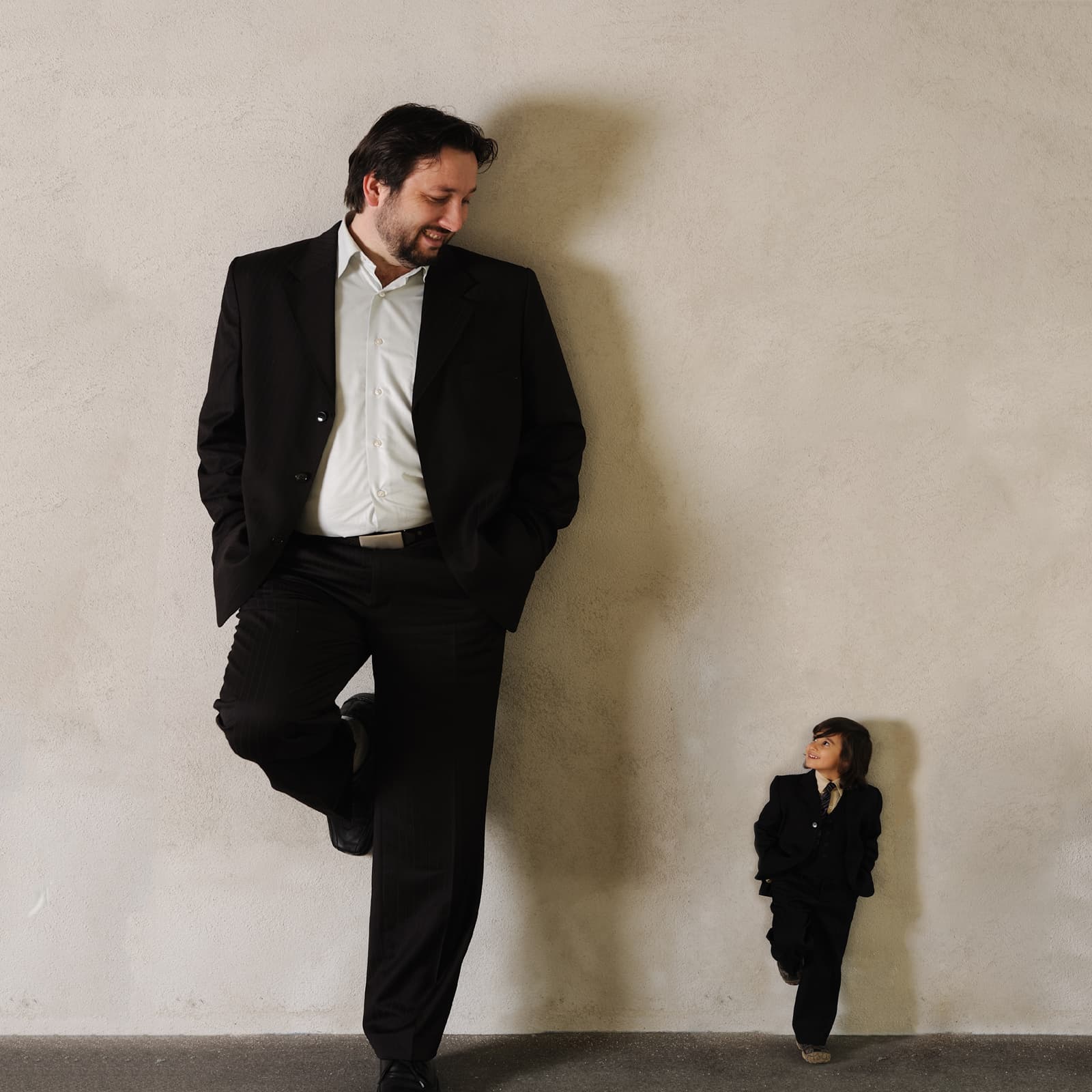 Bitcoin in Brief Tuesday: Wary Giants, Eager Dwarfs