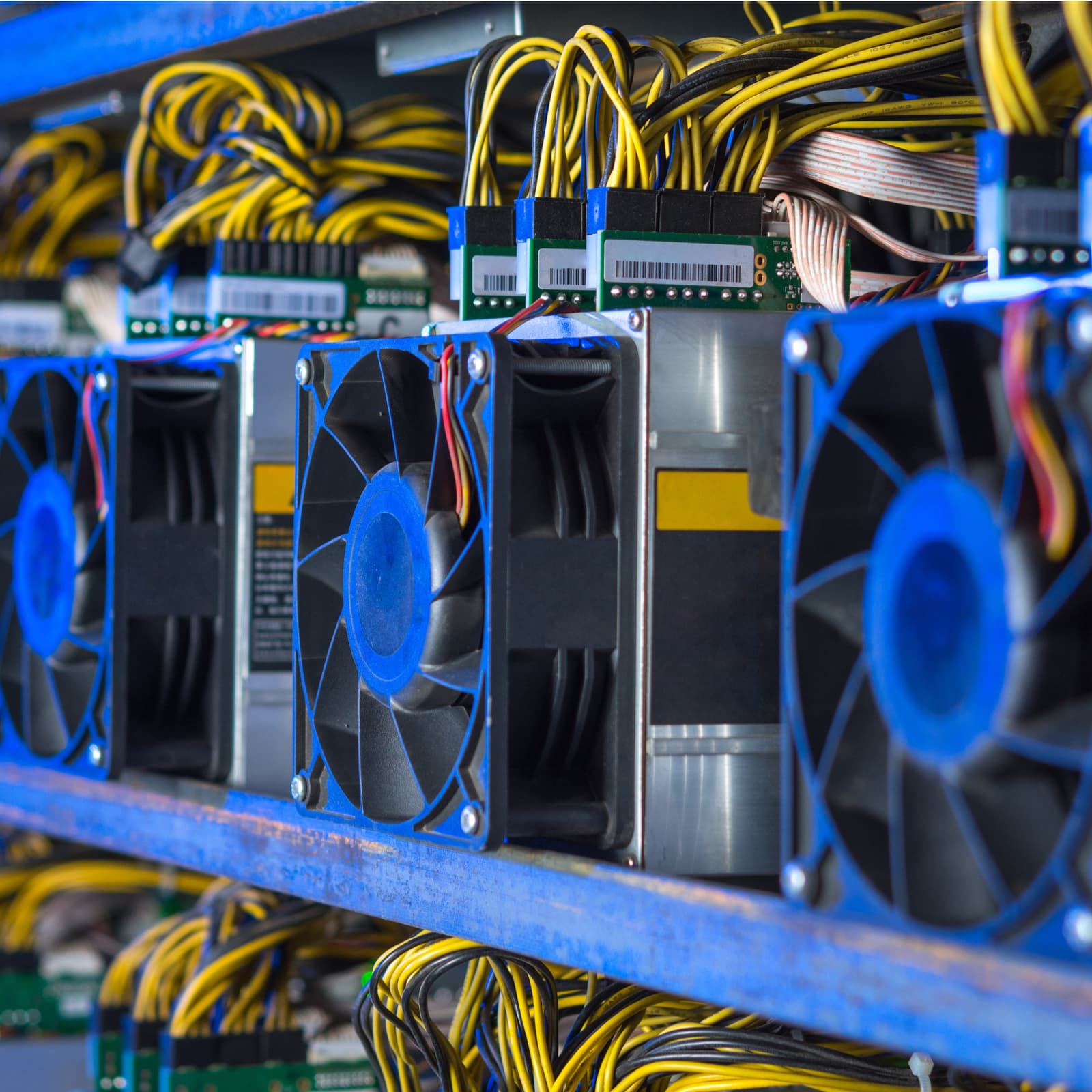 Mining Hardware Supply Chain Seeks Alternative Revenue Streams Amid Declining Demand