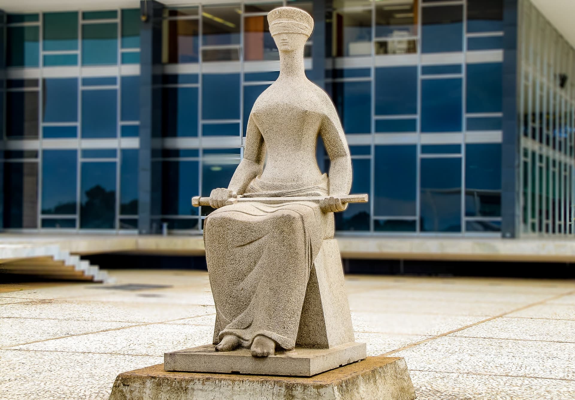 Court Rules Brazil’s Bitcoin Max Exchange Can Keep Bank Account