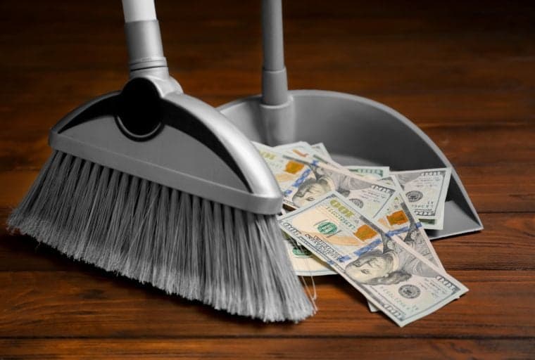 US Worried Crypto Could Undermine Dollar as World Reserve Currency, Hiring Researchers to Prepare Response