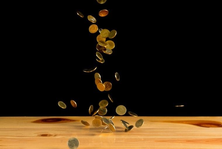 In the Daily: Token Delistings, Paybear Is Savvy, Revolut and Hackers