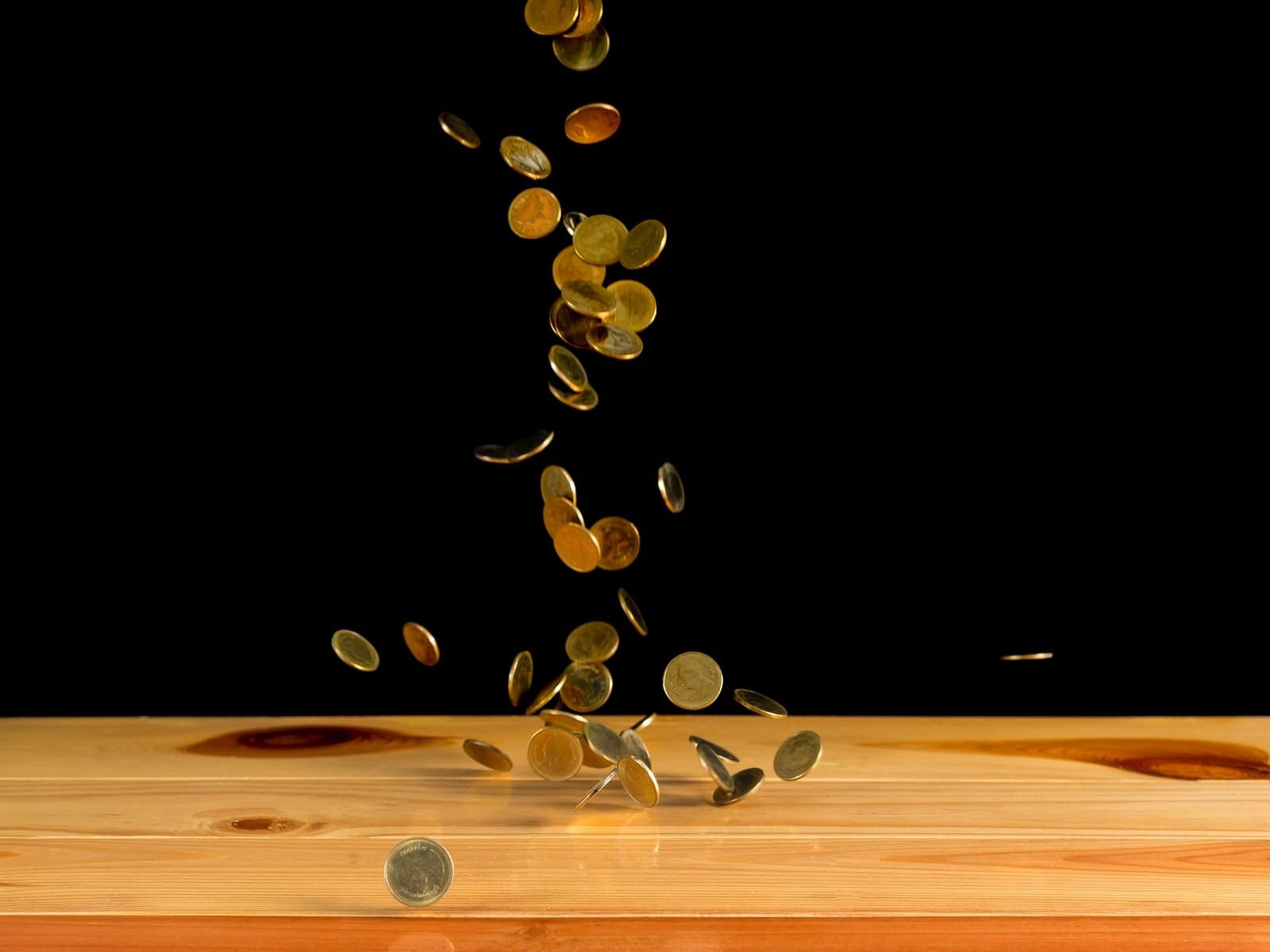 In the Daily: Token Delistings, Paybear Is Savvy, Revolut and Hackers